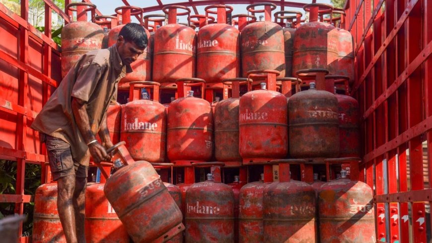 रसोई गैस की कीमतें बढ़ने के बाद LPG सिलेंडर आपके शहर में कितने रुपये का मिलेगा?